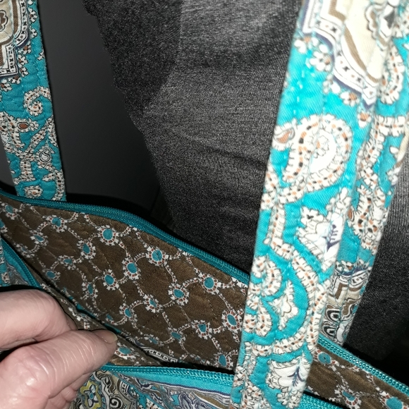 Vera Bradley cotton carryall. - Picture 11 of 13